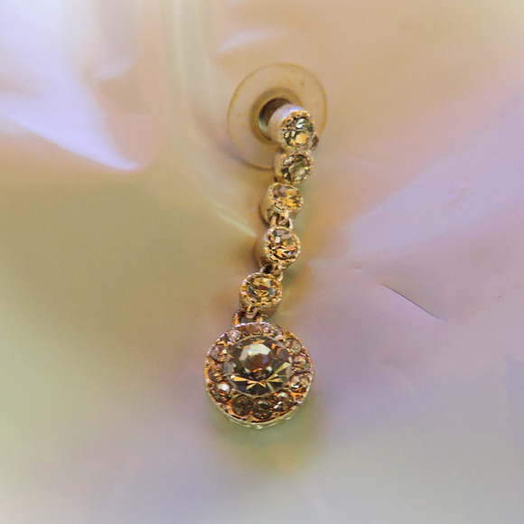 Rhinestone Dangle Earrings/ White Stones - Picture 5 of 6